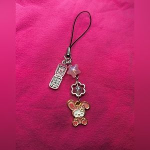 Hello kitty pink phone charm